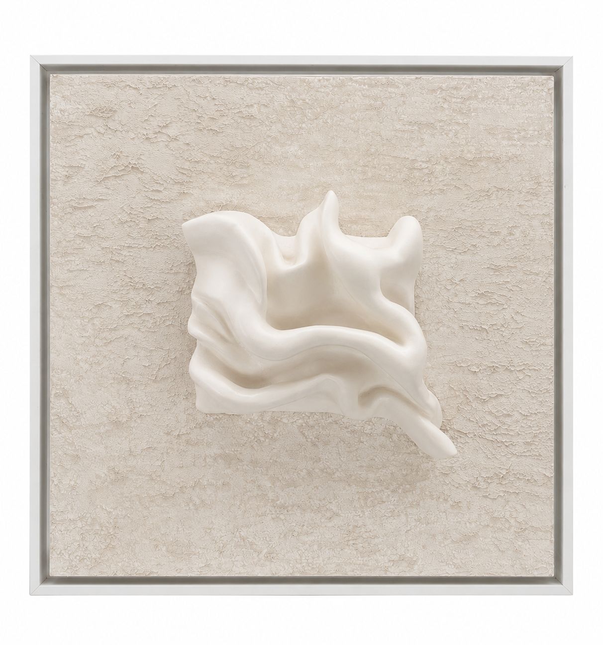 Escultura de pared sobre lienzo textura mineralizada
